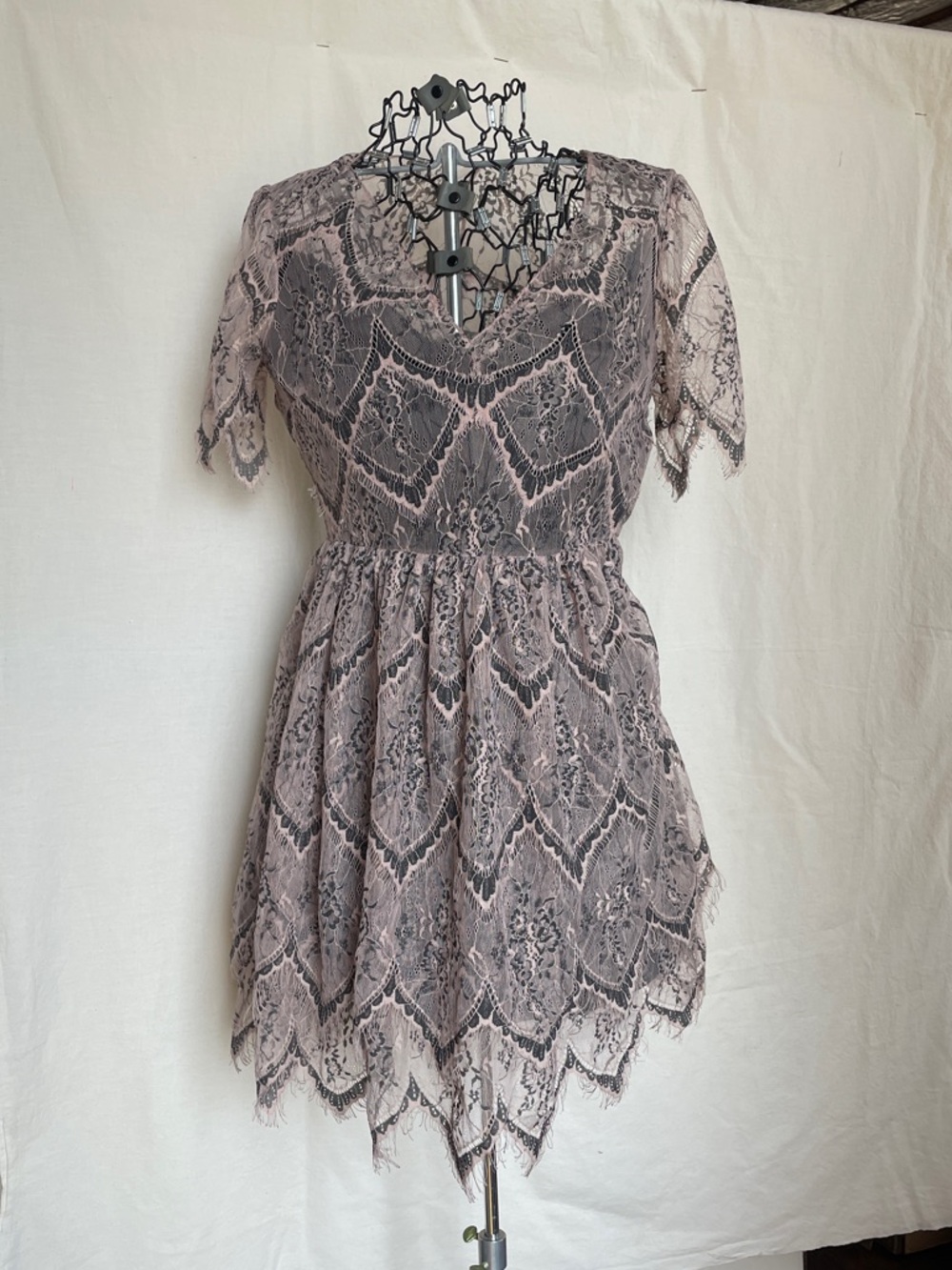 Free People | Lace Overlay V-Neck Mini Dress in Dusty Pink